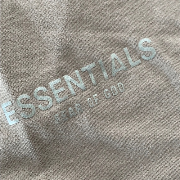 FEAR OF GOD ESSENTIALS 3M Logo Boxy T-Shirt - Picture 3 of 6